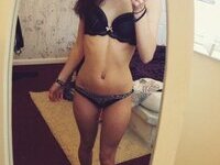 Hot selfies from amateur girl