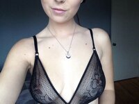 Sexy amateur girl nude self pics