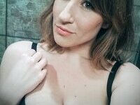 Busty amateur MILF nude selfies