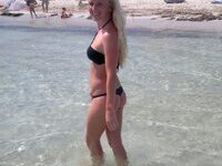 Sexy vacation pictures of cute blonde girlfriend