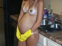 Pregnant amateur MILF Abbie