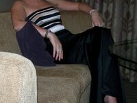 Amateur mom Maria posing for hubby