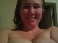 Busty amateur mom Kimberly