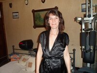 Mature amateur brunette mom pics collection