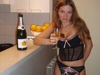 Seductive amateur MILF sexlife pics