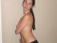 Seductive amateur brunette MILF private pics