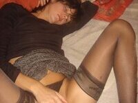 Skinny amateur MILF sexlife pics