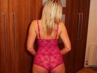 Sexy blond MILF homemade porn collection