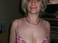 Mature amateur blond mom posing for hubby