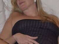 Hot blond milf wife exposed