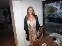 Amateur MILF posing for hubby at home