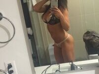 Nude selfies at mirror from fit amateur babe