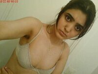 Indian amateur girl exposing herself