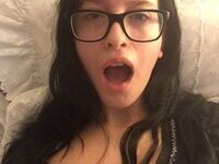 Nerdy but sexy amateur brunette