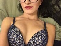 Nerdy but sexy amateur brunette