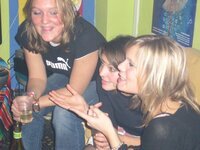 Amateur blonde with friends nn pics