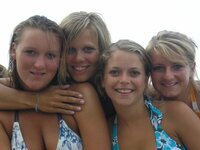 Amateur blonde with friends nn pics