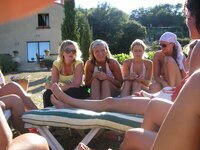 Amateur blonde with friends nn pics