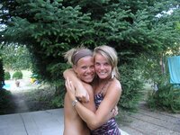 Amateur blonde with friends nn pics