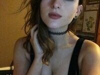 Pretty young amateur GF selfies collection