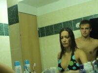 Young anateur couple share private pics