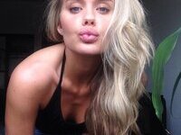 Beautiful amateur blonde exposing herself on sweet self pics