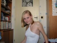 Young amateur couple share private pics