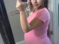 Preggo amateur wife making selfies