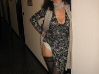 Brunette slutty mom sexlife