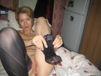 Замужняя шлюха предлагает себя / Married whore offers herself