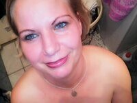 Amateur milf