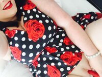 Bi curvy teen GF selfies