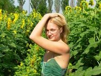 Blonde eastern European girlfriend homemade photo shooting