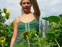 Blonde eastern European girlfriend homemade photo shooting