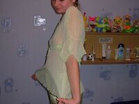 Blonde eastern European girlfriend homemade photo shooting