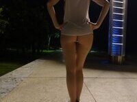Exhibitionist wife Mia