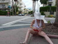 Exhibitionist wife Mia