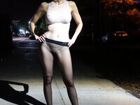 Exhibitionist wife Mia