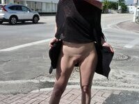 Exhibitionist wife Mia