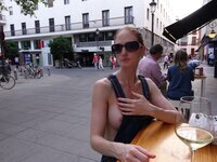 Exhibitionist wife Mia
