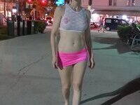 Exhibitionist wife Mia