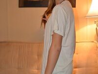 Hot college girlfriend posing naked for bf with friend