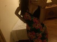Sexy girlfriend hot snaps and sex