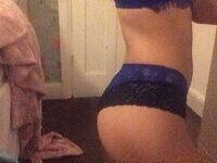 Sexy girlfriend hot snaps and sex