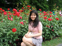 Asian MILF Yiju exposed