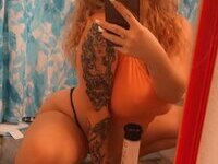 American busty selfie girl