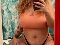 American busty selfie girl