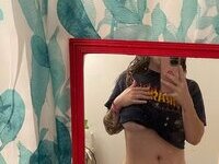 American busty selfie girl