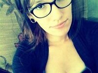 American soccer mom shared hot selfies
