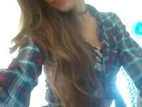 American soccer mom shared hot selfies